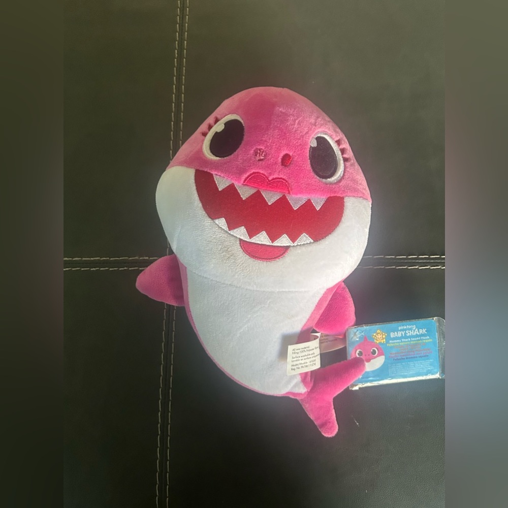 Pink fong mama shark sound plush